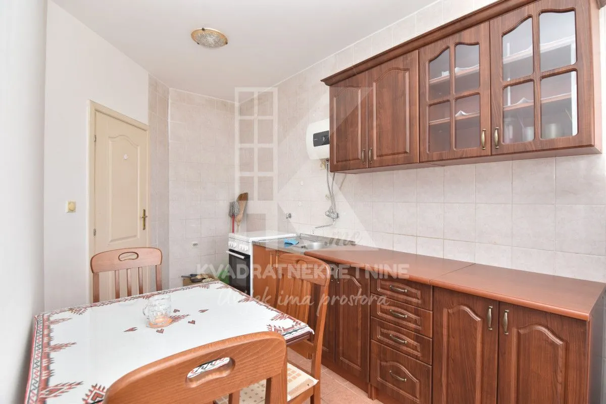 Izdavanje, jednosoban stan, 56m², Stara Varoš, Podgorica