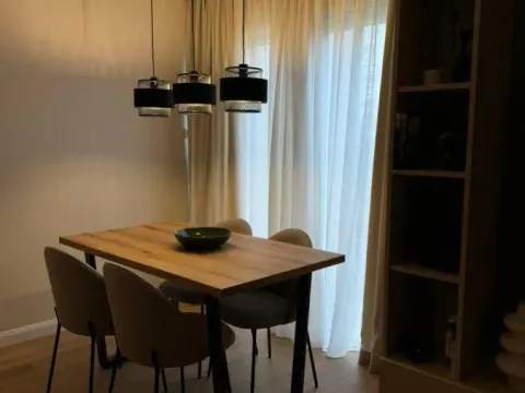 Izdavanje, dvosoban stan, 80m², Tivat, Crna Gora - image 3