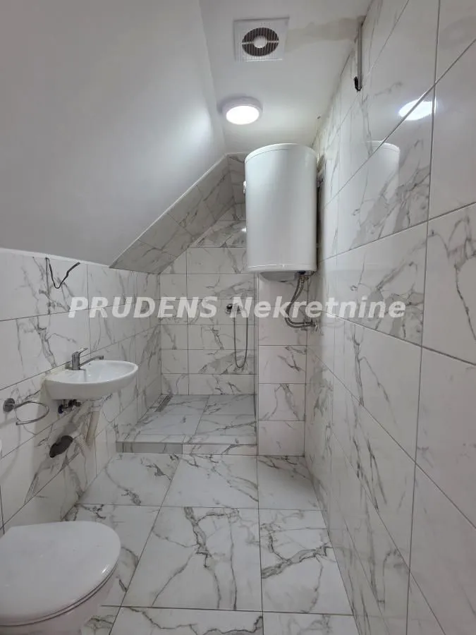 Sale, house, 210m², Surčin, Beograd