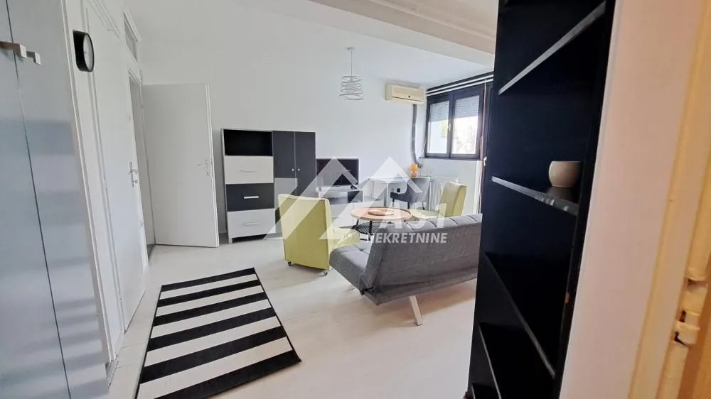 Izdavanje, jednosoban stan, 43m², Liman 2, Novi Sad Sve Podlokacije