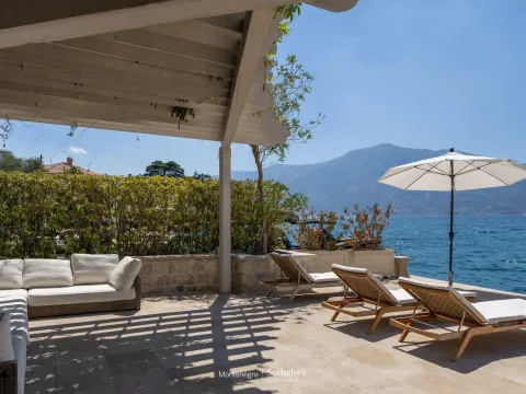 Rent, house, 587m², Dobrota, Kotor - image 55