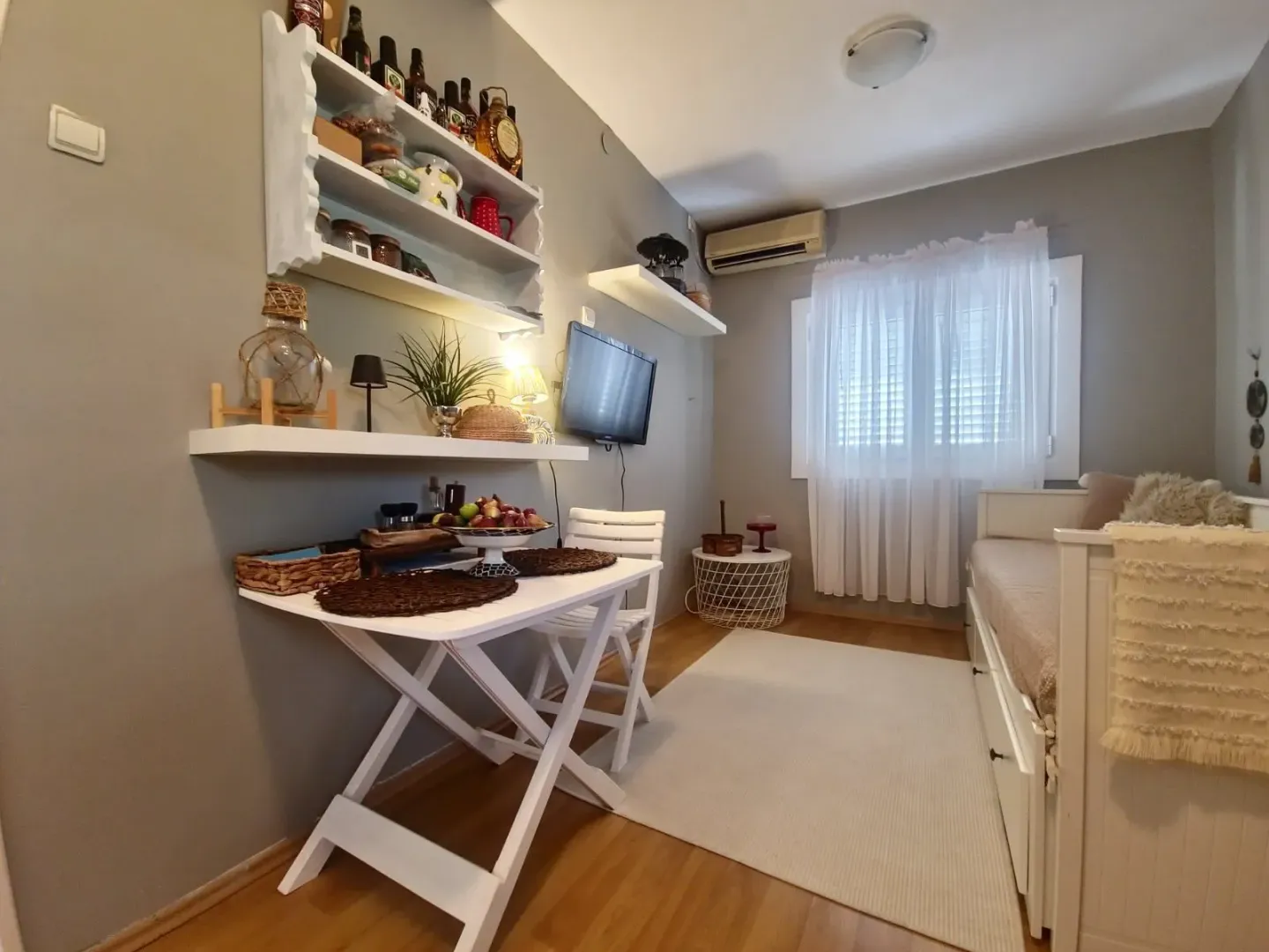 Rent, house, 38m², Lastva Grbaljska, Kotor