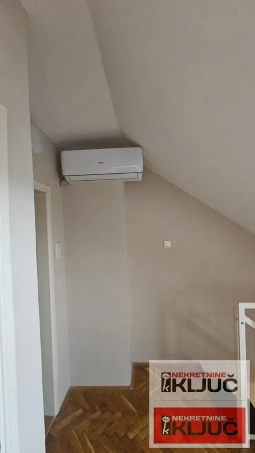 Izdavanje, dvosoban stan, 54m², Grbavica, Novi Sad Sve Podlokacije
