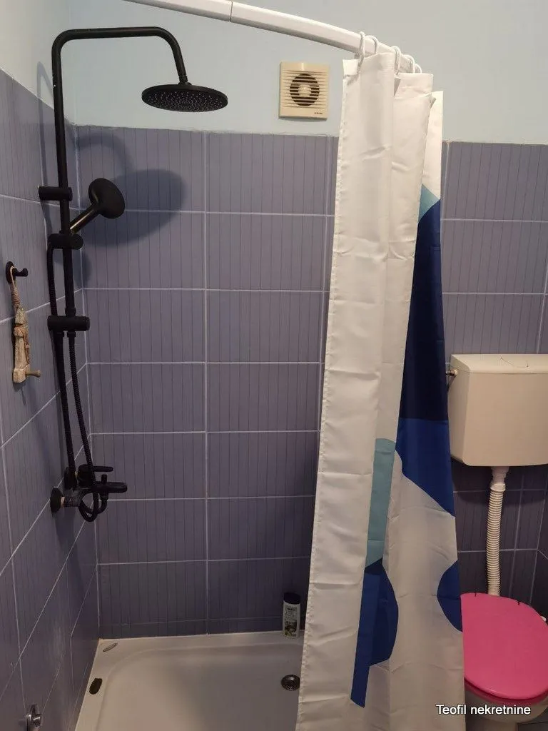 Izdavanje, dvosoban stan, 43m², Stari Grad, Beograd