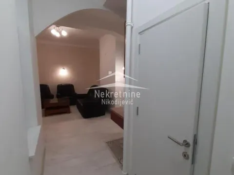 Prodaja, trosoban stan, 63m², Savski Venac, Beograd