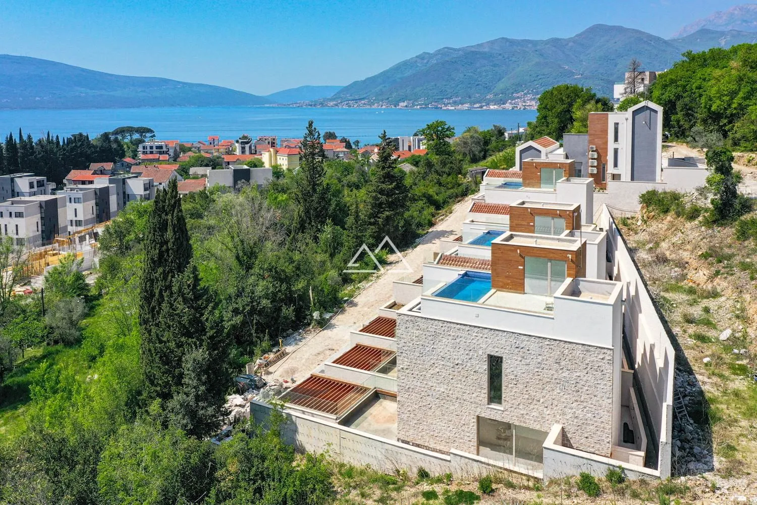 Prodaja, kuća, 286m², Donja Lastva, Tivat