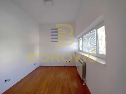 Izdavanje, kuća, 300m², Savski Venac, Beograd - image 11