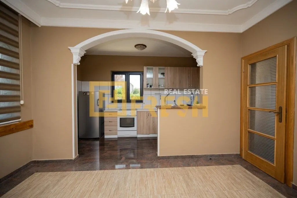 Rent, house, 150m², Gornja Gorica, Podgorica