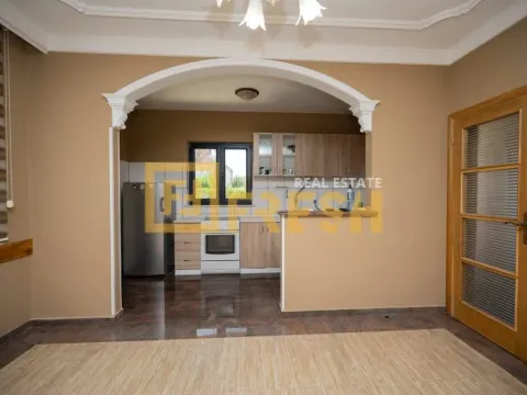 Izdavanje, kuća, 150m², Gornja Gorica, Podgorica - image 6