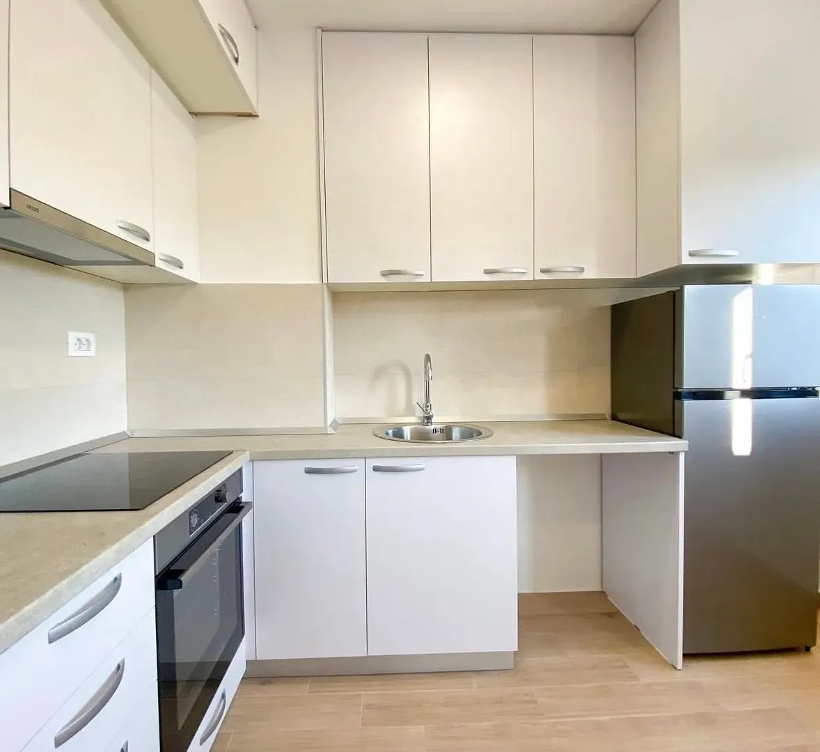 Rent, studio apartment, 33m², Centar, Podgorica