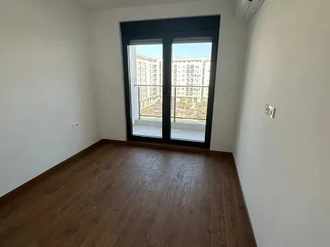 Sale, three bedroom apartment, 111m², Tološka šuma, Podgorica - image 11