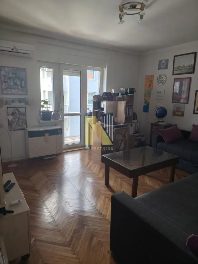 Prodaja, trosoban stan, 71m², Cara Dušana, Novi Sad Sve Podlokacije