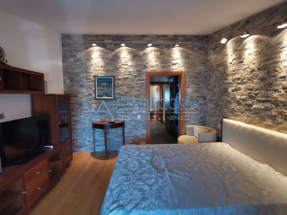 Prodaja, trosoban stan, 90m², Petrovac, Budva