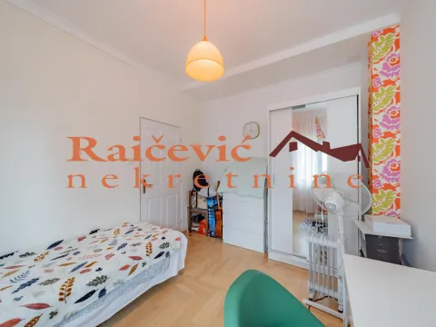 Prodaja, trosoban stan, 79m², Stari Grad, Beograd - image 17