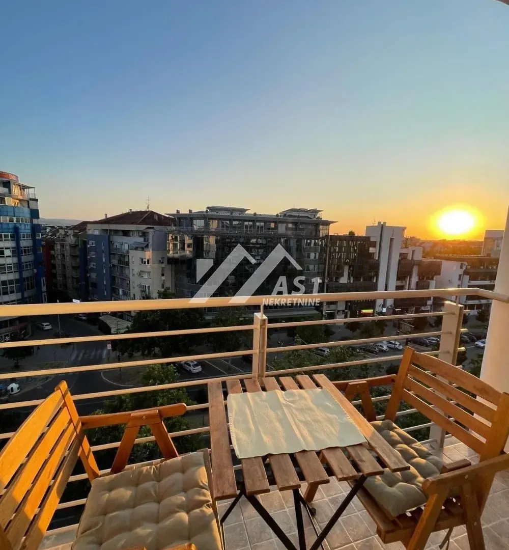 Izdavanje, stan, 24m², Centar, Novi Sad