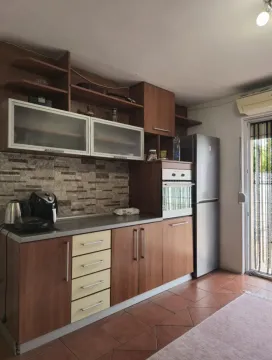 Prodaja, kuća, 289m², Tološi, Podgorica - image 7