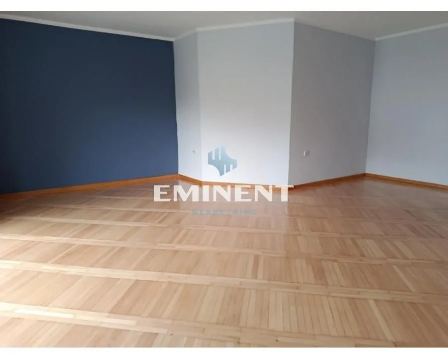 Rent, four bedroom apartment, 125m², Savski Venac, Beograd