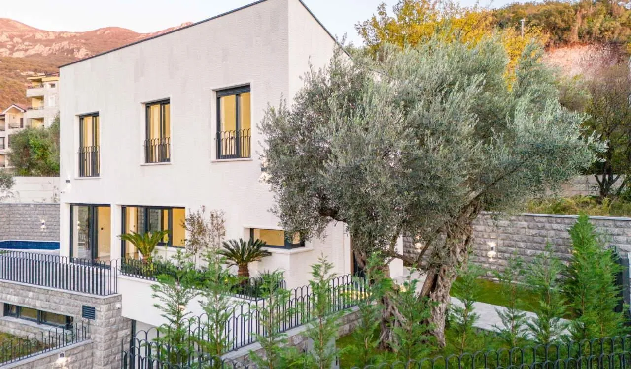 Sale, house, 240m², Kamenovo, Budva