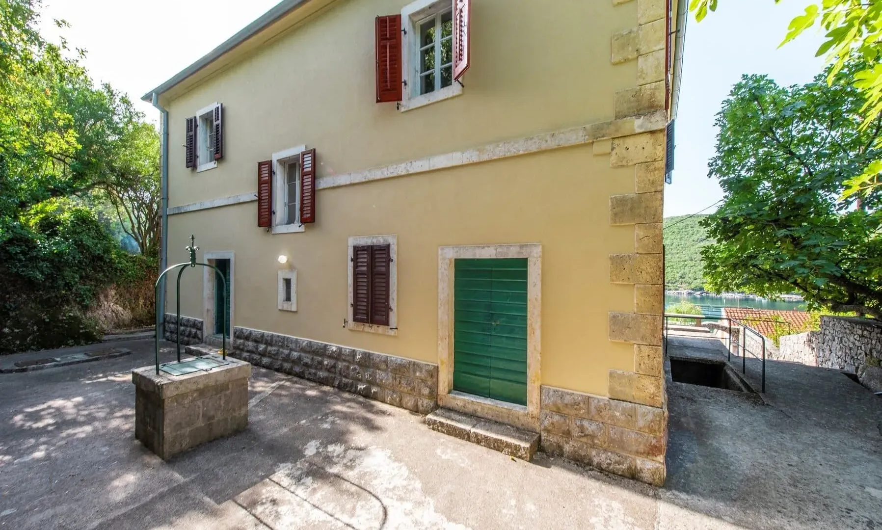 Sale, house, 350m², Bigova, Kotor