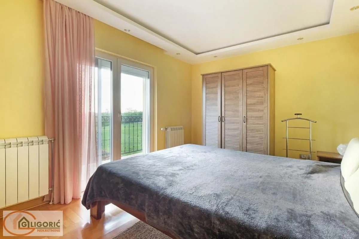 Sale, house, 460m², Arnajevo, Barajevo