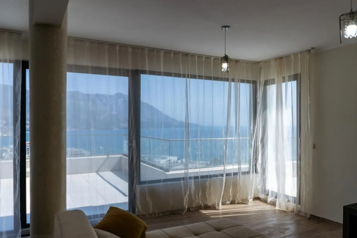 Prodaja, trosoban stan, 234m², Bečići, Budva