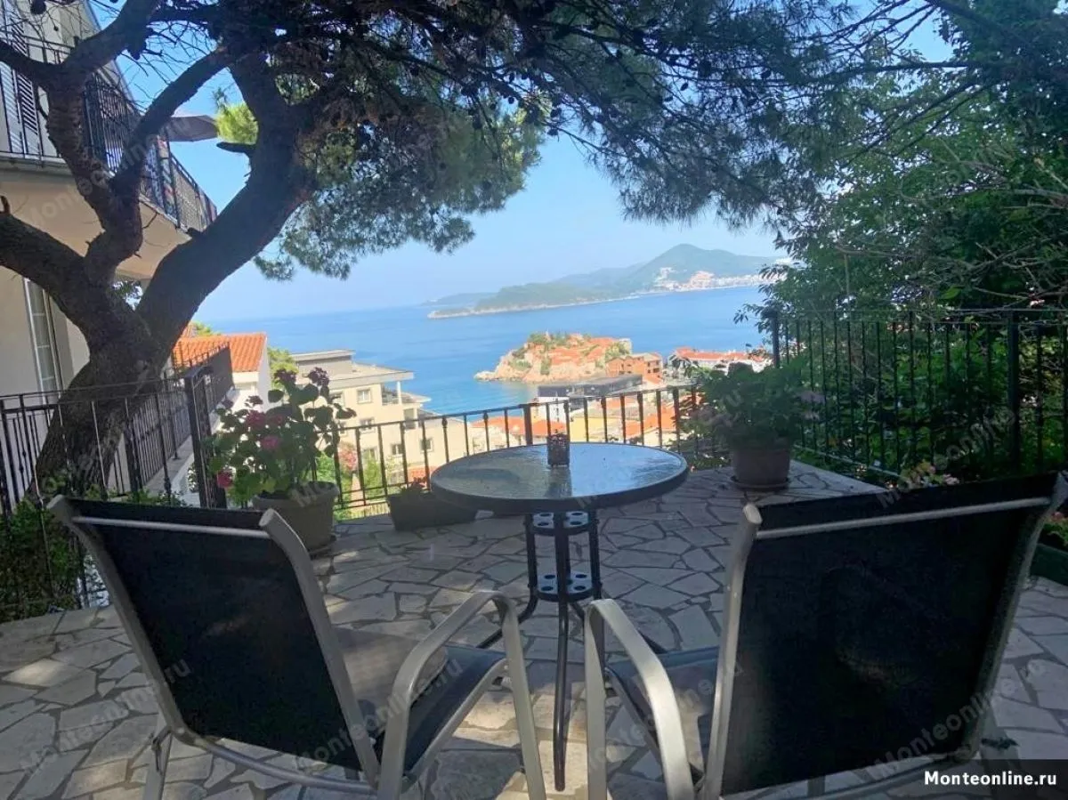 Sale, three bedroom apartment, 164m², Sveti Stefan, Budva