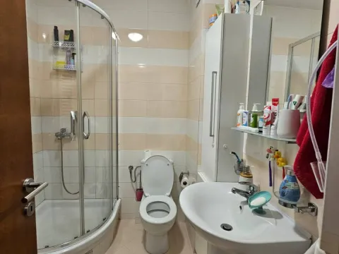 Prodaja, dvosoban stan, 56m², Stari Aerodrom, Podgorica - image 16