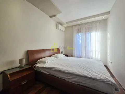 Izdavanje, dvosoban stan, 75m², Centar, Podgorica - image 9