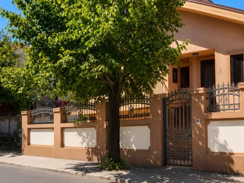 Rent, house, 120m², Stari Aerodrom, Podgorica - image 2