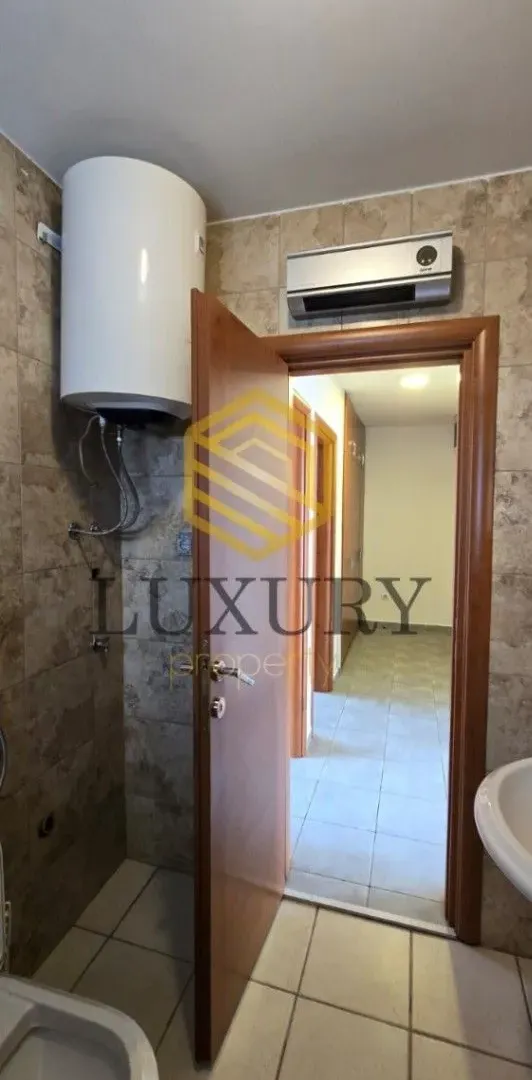 Prodaja, dvosoban stan, 56m², Stari Aerodrom, Podgorica