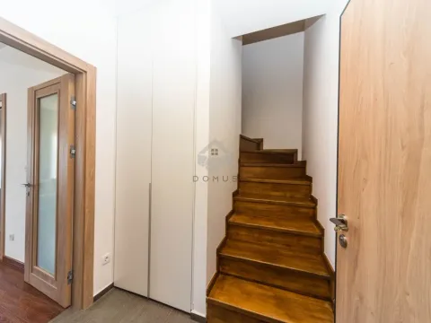 Izdavanje, trosoban stan, 89m², Master Kvart, Podgorica - image 8