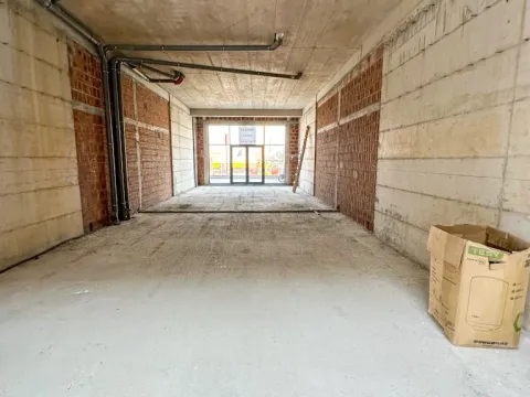 Izdavanje, poslovni prostor, 105m², Stari Aerodrom, Podgorica - image 5