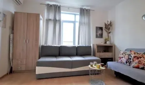 Rent, studio apartment, 33m², Bečići, Budva - image 7