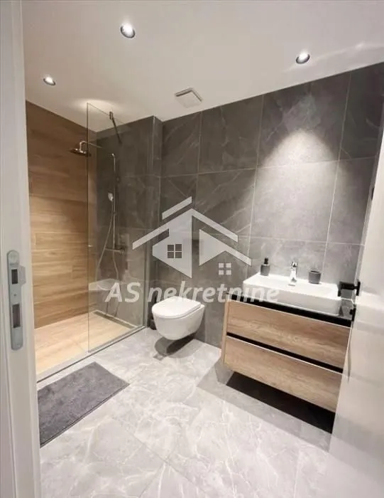 Rent, three bedroom apartment, 80m², Savski Venac, Beograd