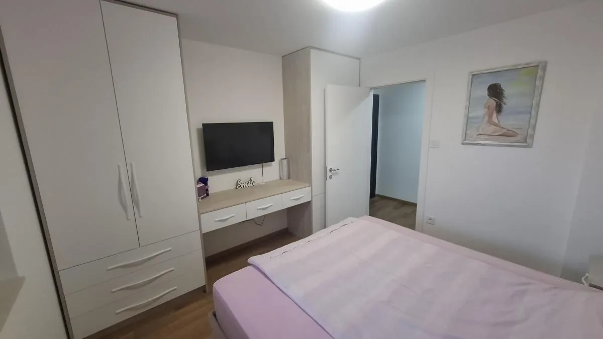 Prodaja, četvorosoban stan, 80m², Nova Detelinara, Novi Sad Sve Podlokacije
