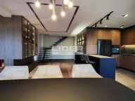 Izdavanje, četvorosoban stan, 200m², Kalenić Pijaca, Vračar Sve Podlokacije - image 6