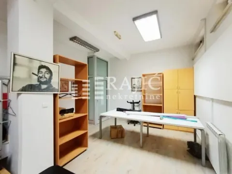 Rent, office space, 145m², Slavija, Vračar Sve Podlokacije - image 15