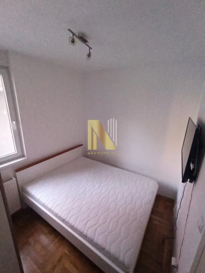 Izdavanje, dvosoban stan, 50m², Sajmište, Novi Sad