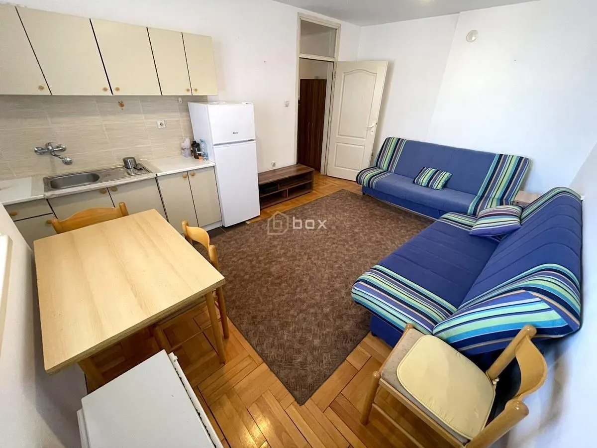 Izdavanje, jednosoban stan, 43m², Crveni Krst, Niš