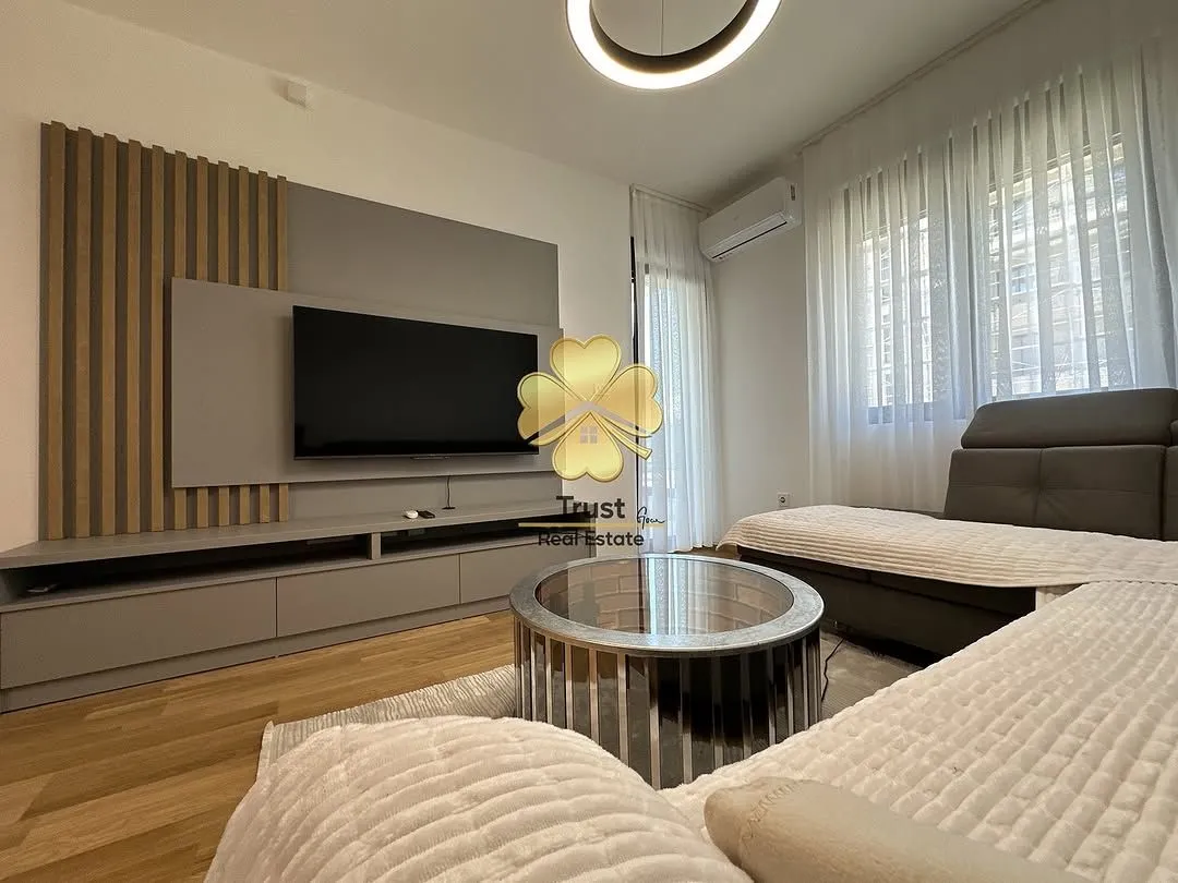 Rent, two bedroom apartment, 70m², City Kvart, Podgorica