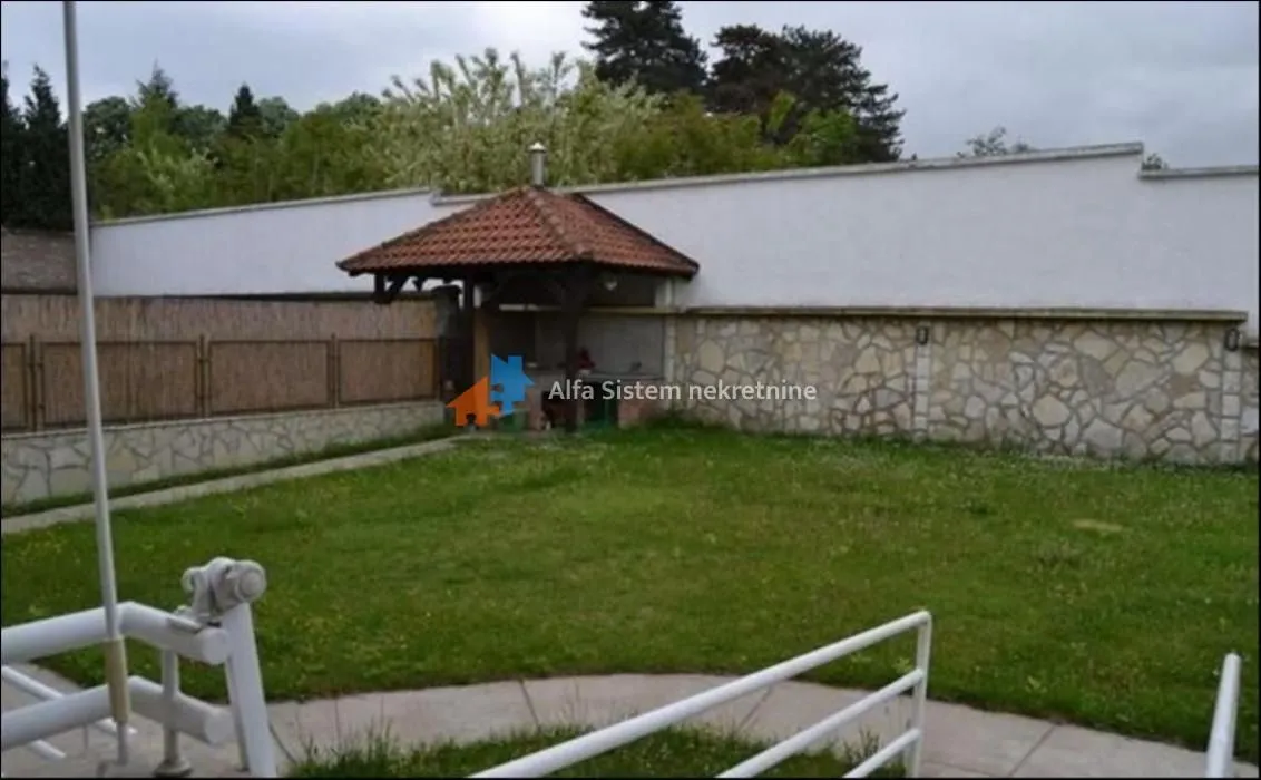 Rent, four bedroom apartment, 135m², Savski Venac, Beograd