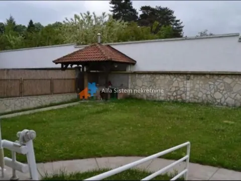 Rent, four bedroom apartment, 135m², Savski Venac, Beograd - image 18