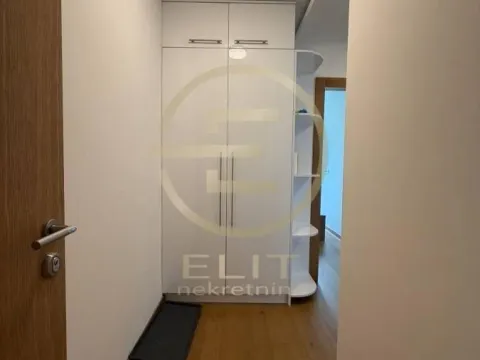 Izdavanje, stan, 43m², Bulevar Evrope, Novi Sad Sve Podlokacije - image 19