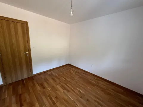 Rent, two bedroom apartment, 69m², Ljubović, Podgorica - image 12