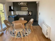 Izdavanje, dvosoban stan, 65m², Tivat, Crna Gora - image 1