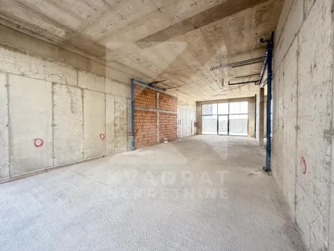 Rent, office space, 379m², Stari Aerodrom, Podgorica - image 3