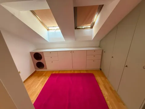 Izdavanje, dvosoban stan, 83m², Preko Morače, Podgorica - image 11