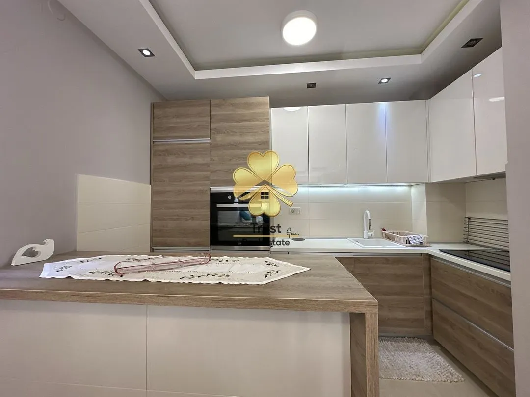 Rent, two bedroom apartment, 70m², City Kvart, Podgorica