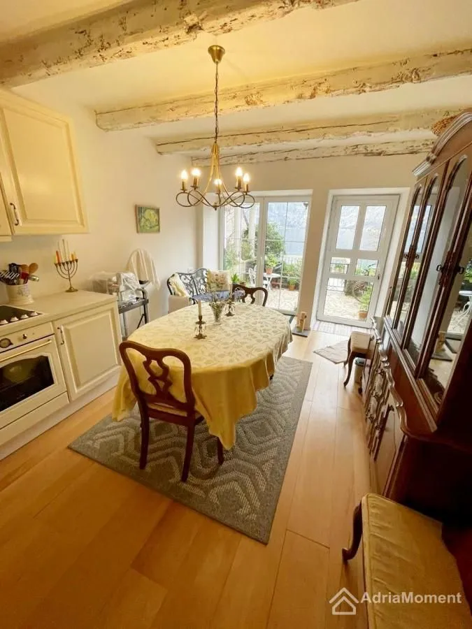 Prodaja, kuća, 120m², Prčanj, Kotor