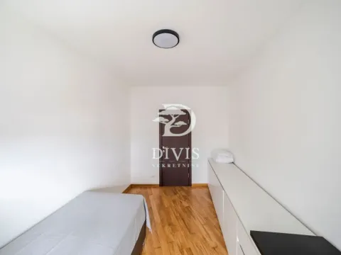 Izdavanje, trosoban stan, 111m², Vračar Hram, Vračar Sve Podlokacije - image 17